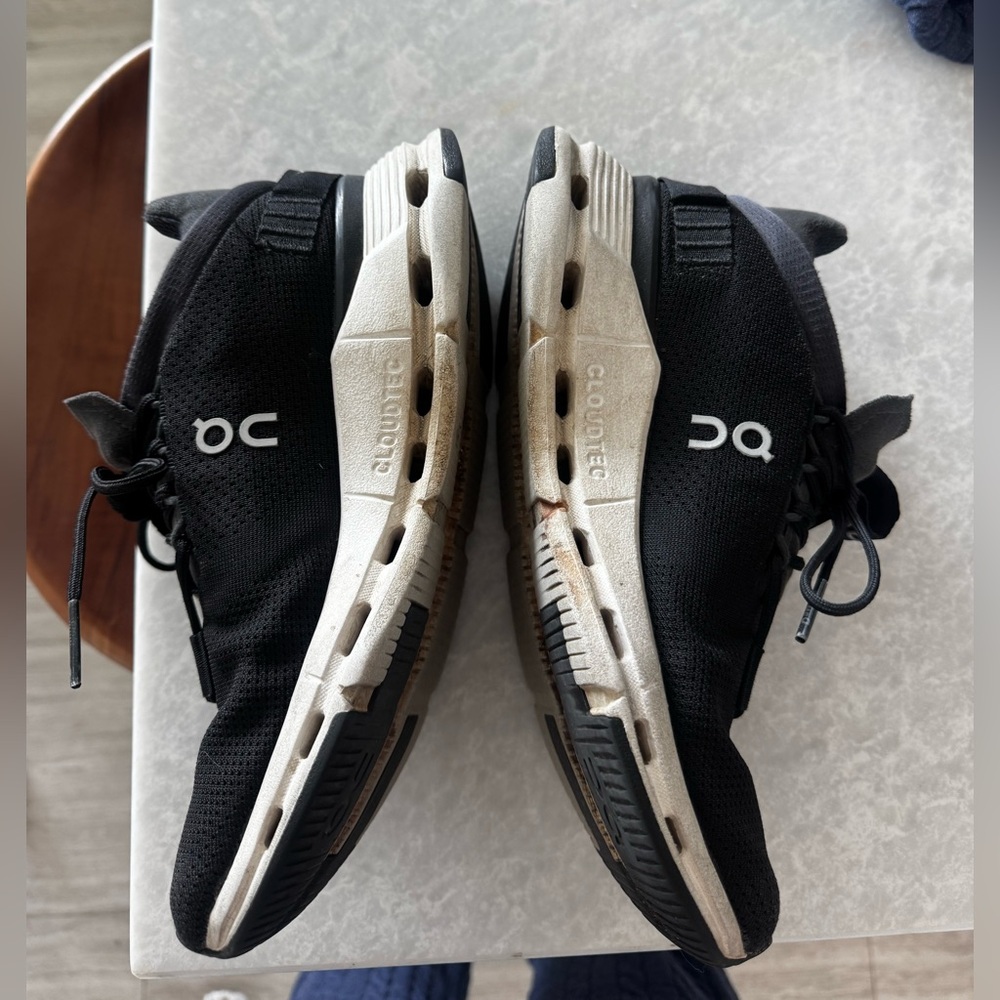 On Running Women’s Cloudnova Black Running Shoes